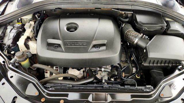 2017 Volvo XC60 T6 AWD R-Design w/ Polestar Optimization - 23082197 - 27