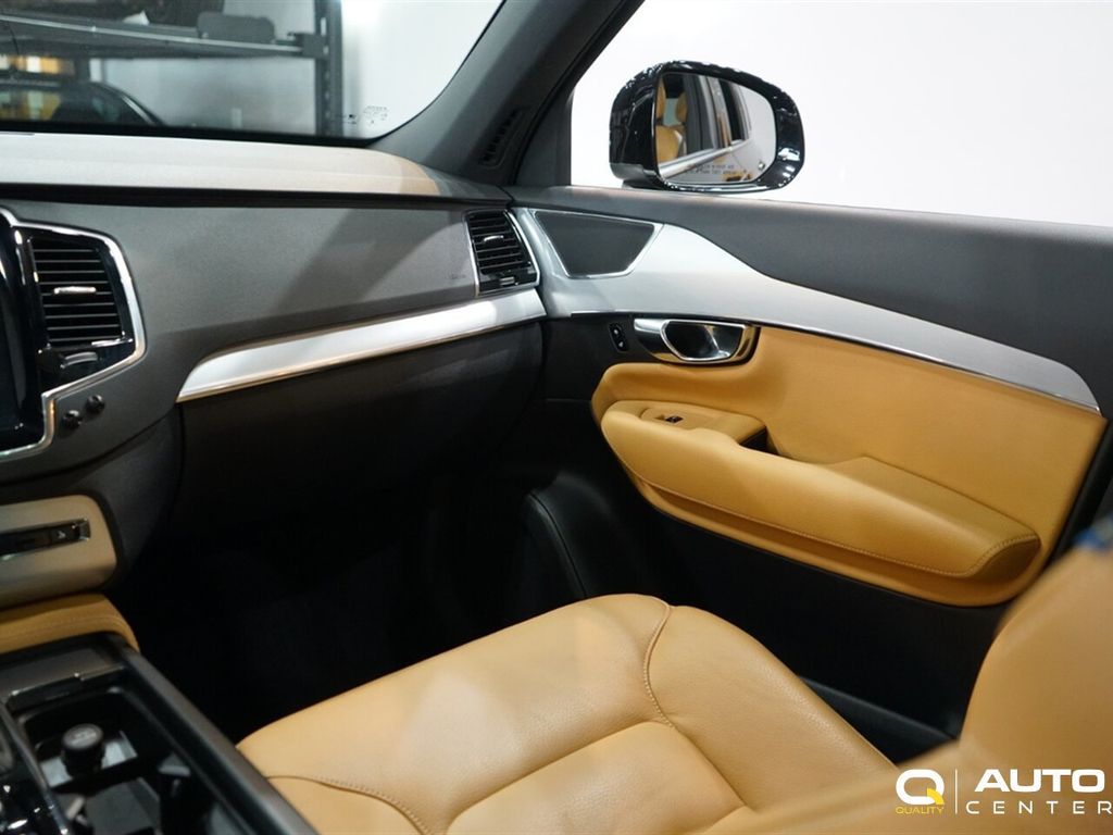 2017 Volvo XC90 T5 AWD 5-Passenger Momentum - 23090917 - 17