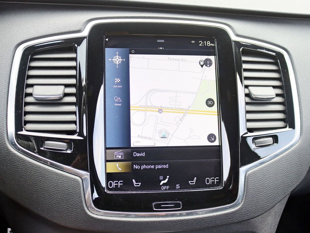 2017 Volvo XC90 T5 AWD R-Design photo 13