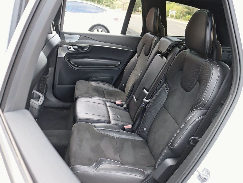 2017 Volvo XC90 T5 AWD R-Design photo 23