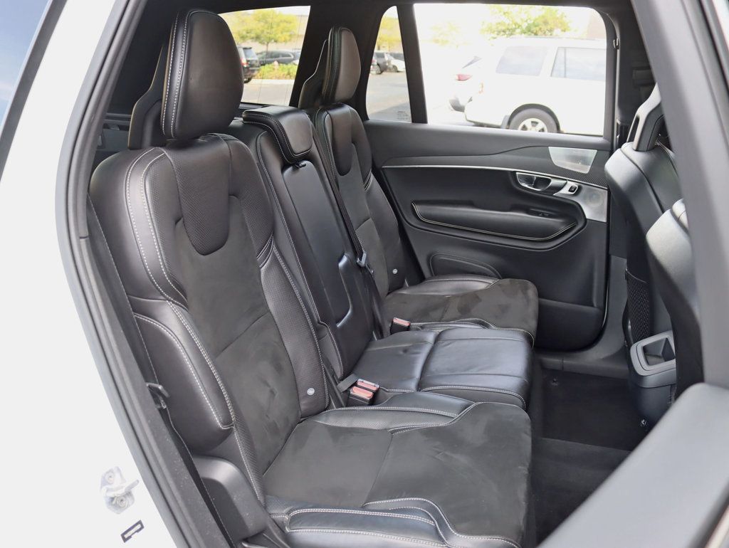 2017 Volvo XC90 T5 AWD R-Design photo 24