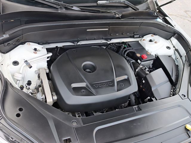 2017 Volvo XC90 T5 AWD 5-Passenger R-Design - 22925942 - 35