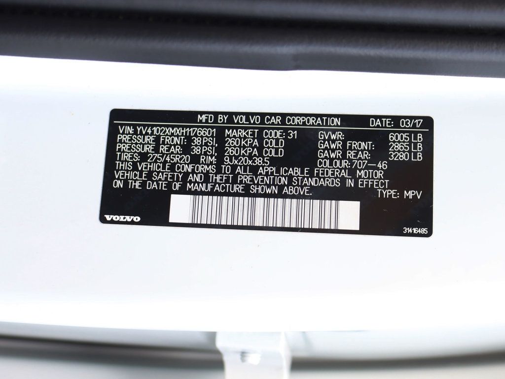 2017 Volvo XC90 T5 AWD 5-Passenger R-Design - 22925942 - 36