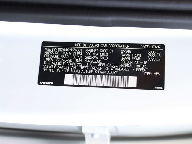 2017 Volvo XC90 T5 AWD 5-Passenger R-Design - 22925942 - 36