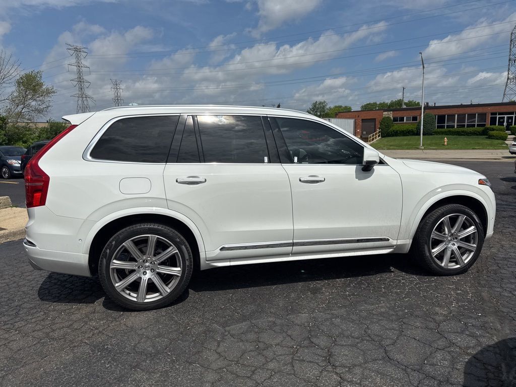 2017 Volvo XC90 T6 AWD 7-Passenger Inscription - 23029105 - 7