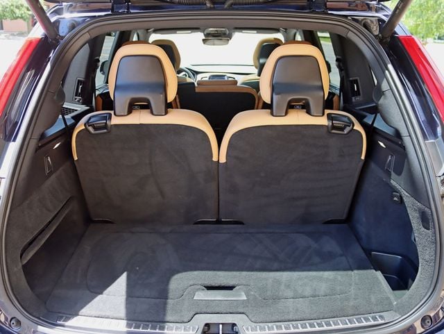 2017 Volvo XC90 T6 AWD 7-Passenger Inscription - 23040585 - 36