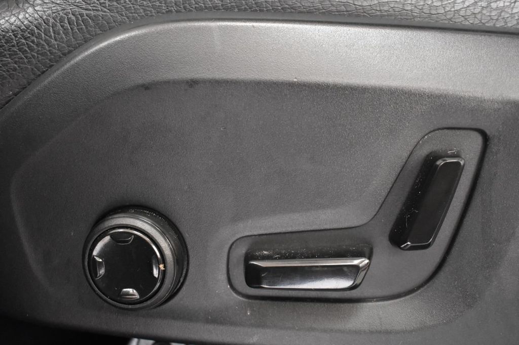 2017 Volvo XC90 T6 AWD 7-Passenger Momentum - 21977816 - 17