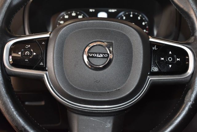 2017 Volvo XC90 T6 AWD 7-Passenger Momentum - 21977816 - 19