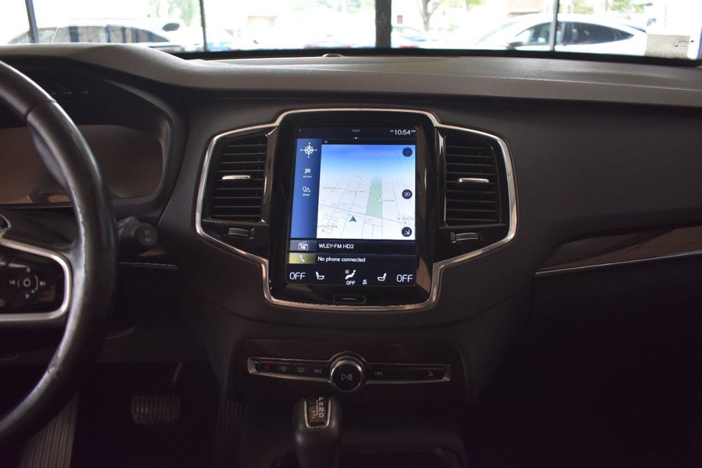 2017 Volvo XC90 T6 AWD 7-Passenger Momentum - 21977816 - 21
