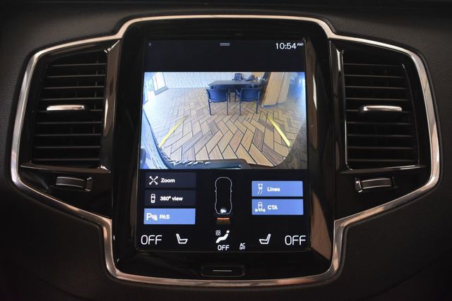 2017 Volvo XC90 T6 AWD 7-Passenger Momentum - 21977816 - 23