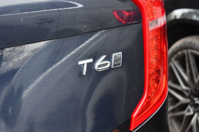 2017 Volvo XC90 T6 AWD 7-Passenger Momentum - 22944765 - 17