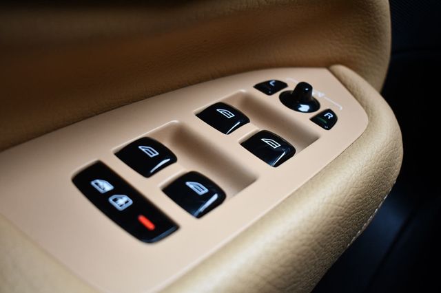 2017 Volvo XC90 T6 AWD 7-Passenger Momentum - 22944765 - 24