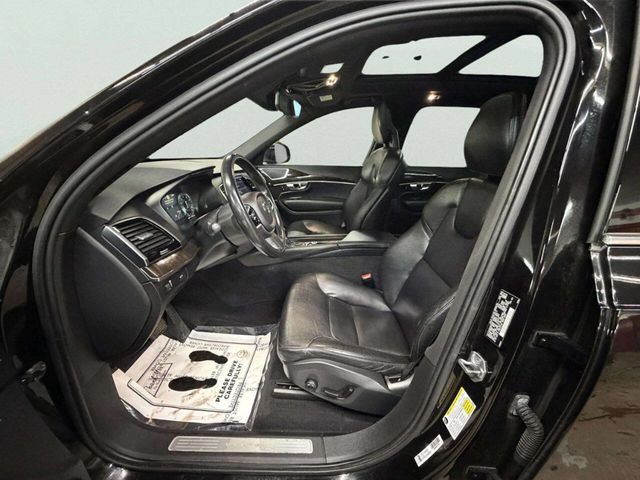 2017 Volvo XC90 T6 AWD 7-Passenger Momentum - 22985875 - 19