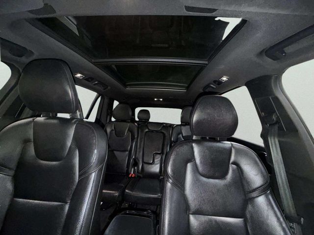 2017 Volvo XC90 T6 AWD 7-Passenger Momentum - 22985875 - 21