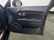 2017 Volvo XC90 T6 AWD 7-Passenger Momentum - 22985875 - 37