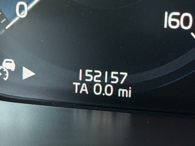 2017 Volvo XC90 T6 AWD 7-Passenger Momentum - 22985875 - 61