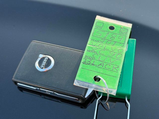 2017 Volvo XC90 T6 AWD 7-Passenger Momentum - 22985875 - 64