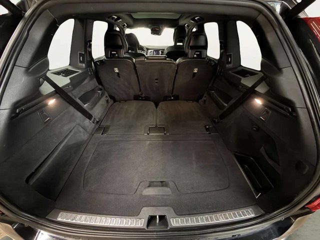 2017 Volvo XC90 T6 AWD 7-Passenger Momentum - 22985875 - 7