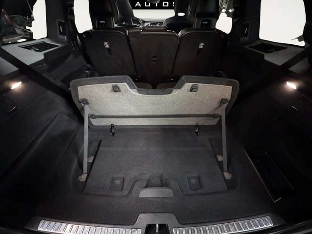 2017 Volvo XC90 T6 AWD 7-Passenger Momentum - 22985875 - 8