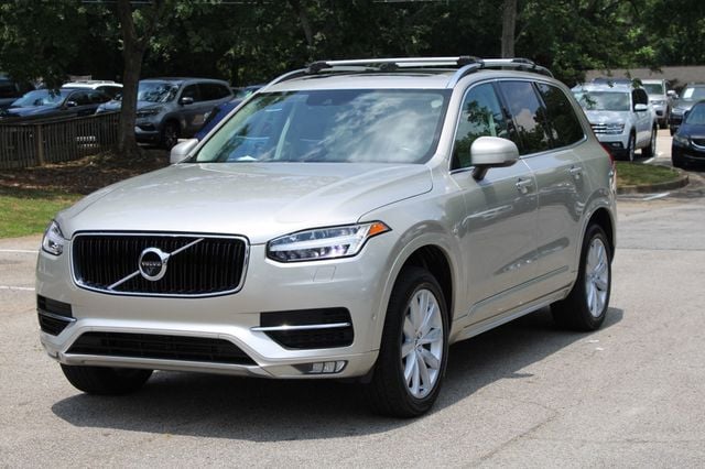 2017 Volvo XC90 T6 AWD 7-Passenger Momentum - 23048964 - 2