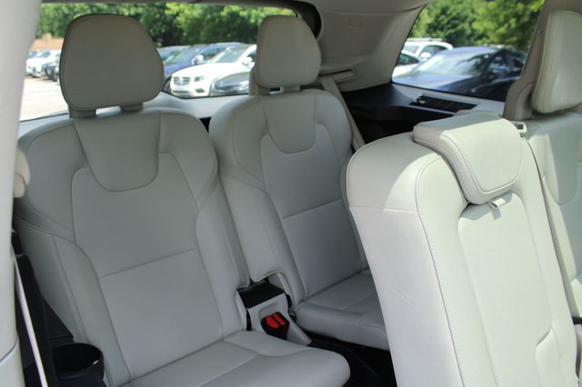 2017 Volvo XC90 T6 AWD 7-Passenger Momentum - 23048964 - 34