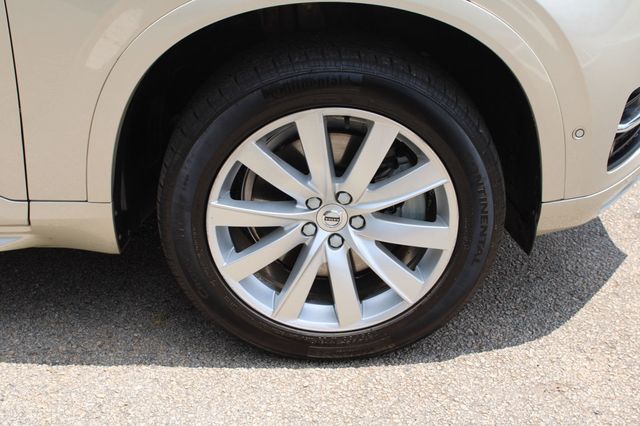 2017 Volvo XC90 T6 AWD 7-Passenger Momentum - 23048964 - 38