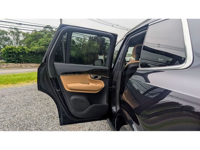 2017 Volvo XC90 T6 AWD 7-Passenger Momentum - 22935219 - 9