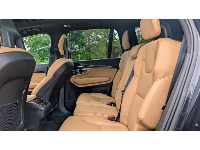 2017 Volvo XC90 T6 AWD 7-Passenger Momentum - 22935219 - 17
