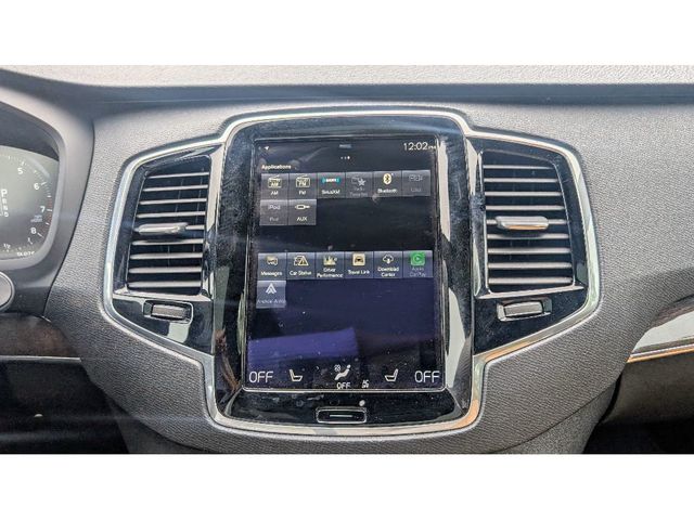 2017 Volvo XC90 T6 AWD 7-Passenger Momentum - 22935219 - 24