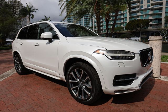 2017 Volvo XC90 T6 AWD 7-Passenger Momentum - 22999173 - 16