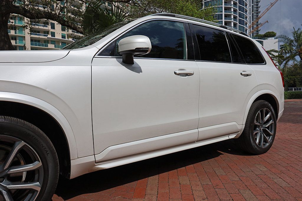 2017 Volvo XC90 T6 AWD 7-Passenger Momentum - 22999173 - 21