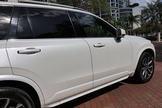 2017 Volvo XC90 T6 AWD 7-Passenger Momentum - 22999173 - 22