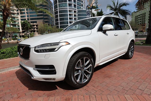 2017 Volvo XC90 T6 AWD 7-Passenger Momentum - 22999173 - 24