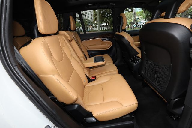 2017 Volvo XC90 T6 AWD 7-Passenger Momentum - 22999173 - 28