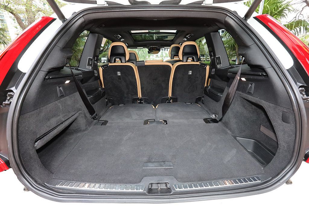 2017 Volvo XC90 T6 AWD 7-Passenger Momentum - 22999173 - 31