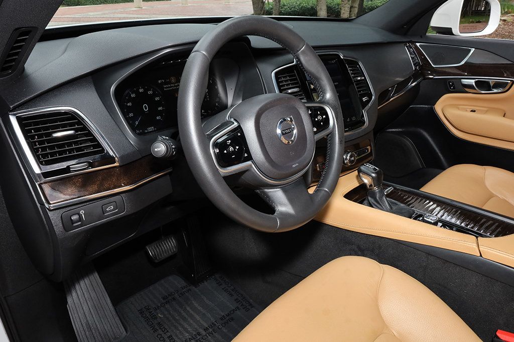 2017 Volvo XC90 T6 AWD 7-Passenger Momentum - 22999173 - 36