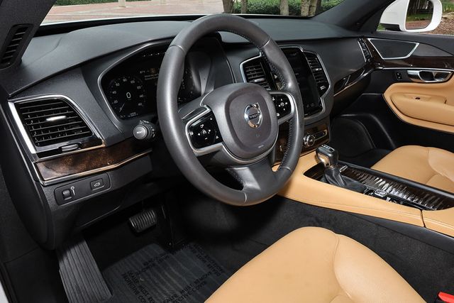 2017 Volvo XC90 T6 AWD 7-Passenger Momentum - 22999173 - 36