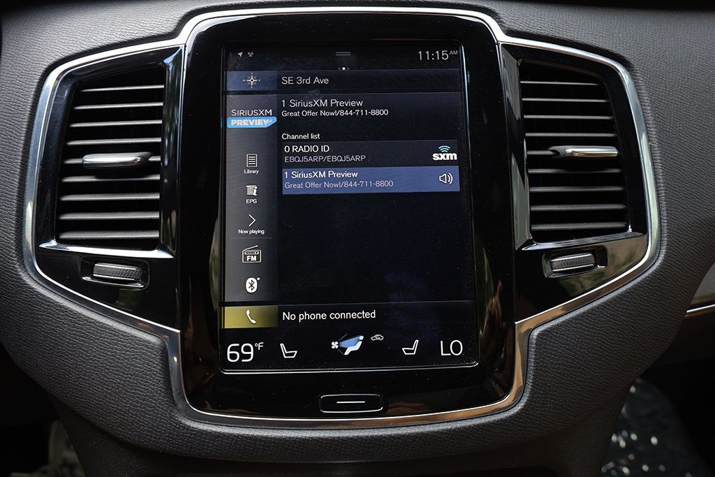 2017 Volvo XC90 T6 AWD 7-Passenger Momentum - 22999173 - 42