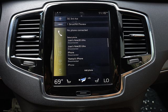 2017 Volvo XC90 T6 AWD 7-Passenger Momentum - 22999173 - 43