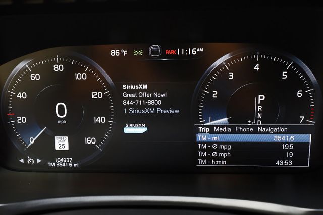 2017 Volvo XC90 T6 AWD 7-Passenger Momentum - 22999173 - 49