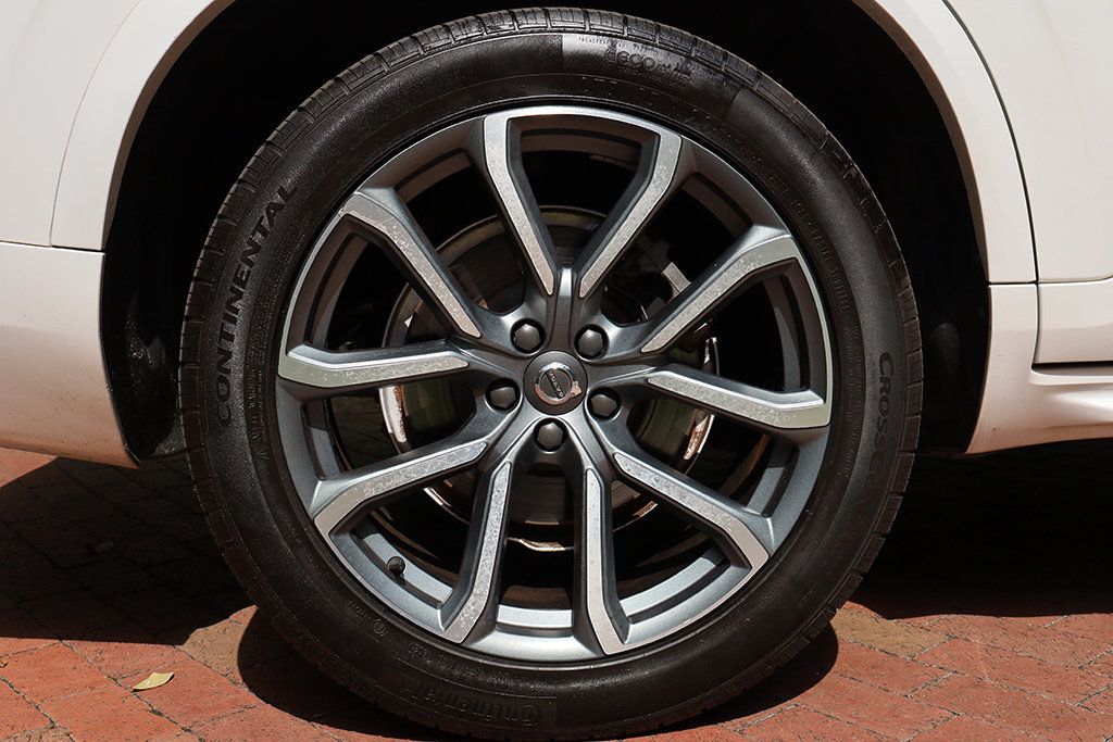 2017 Volvo XC90 T6 AWD 7-Passenger Momentum - 22999173 - 55