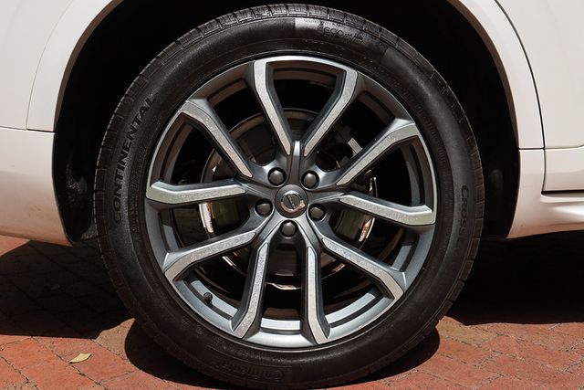 2017 Volvo XC90 T6 AWD 7-Passenger Momentum - 22999173 - 55