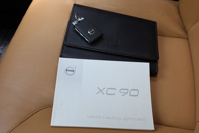 2017 Volvo XC90 T6 AWD 7-Passenger Momentum - 22999173 - 56