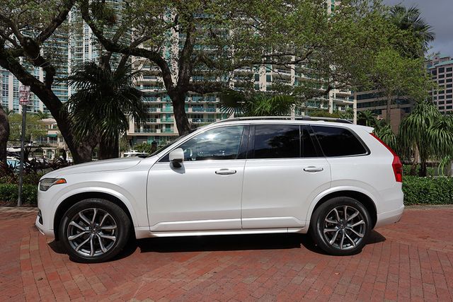 2017 Volvo XC90 T6 AWD 7-Passenger Momentum - 22999173 - 59