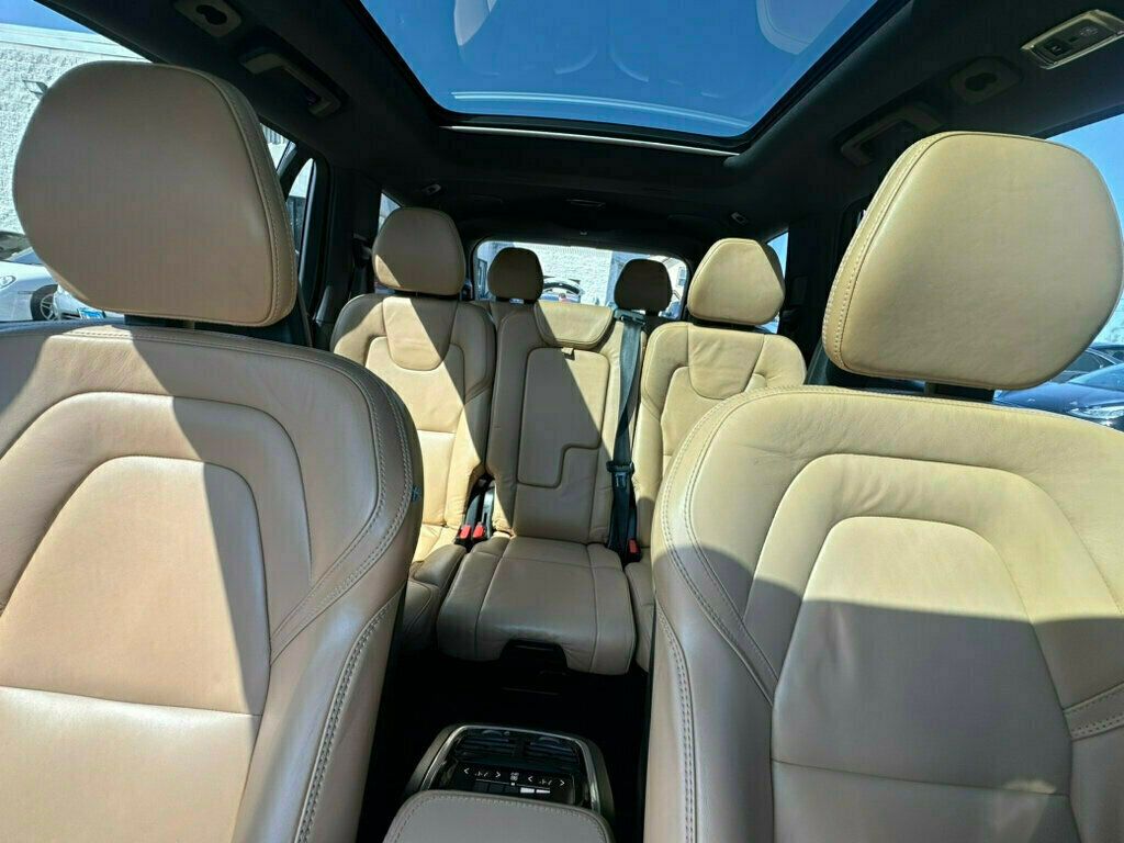 2017 Volvo XC90 T6 AWD 7-Passenger Momentum - 22391712 - 48