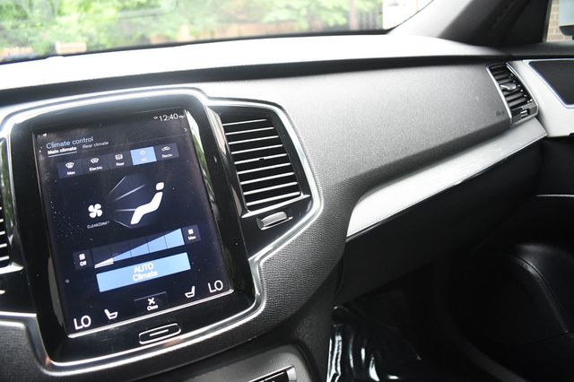 2017 Volvo XC90 T6 AWD 7-Passenger R-Design - 23047011 - 32