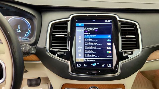 2017 Volvo XC90 T8 eAWD Plug-In Hybrid 7-Passenger Excellence - 23079105 - 17