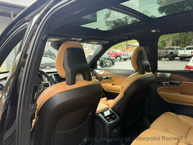 2017 Volvo XC90 T8 eAWD Plug-In Hybrid 7-Passenger Inscription - 23000072 - 9