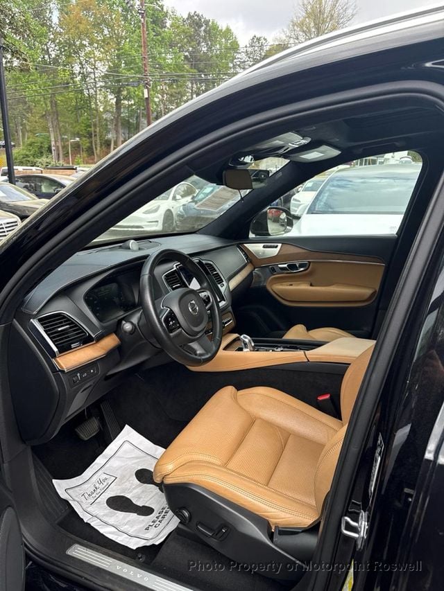 2017 Volvo XC90 T8 eAWD Plug-In Hybrid 7-Passenger Inscription - 23000072 - 1