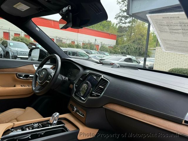 2017 Volvo XC90 T8 eAWD Plug-In Hybrid 7-Passenger Inscription - 23000072 - 22